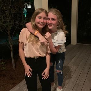 Meet your Posher, Ava